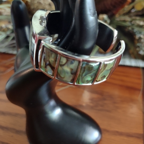 Watch - Picture 2 of 3